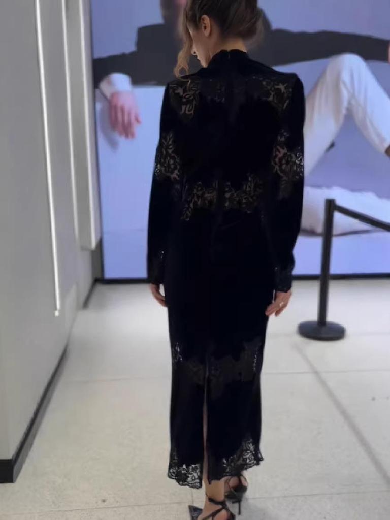 2026 Elegant Black Long Sleeve Lace Patchwork Dress with Retro Slim Fit and Back Slit