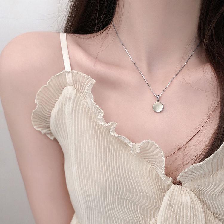 2022 White Chalcedony Necklace - Elegant Niche Design, High-End Fairy Clavicle Chain for Women & Students