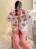 Süßes Pyjama-Set aus geripptem Fleece mit Erdbeer-Print, gemütliches und warmes Langarm-Oberteil mit V-Ausschnitt und elastischer Hose, Nachtwäsche und Loungewear für Damen