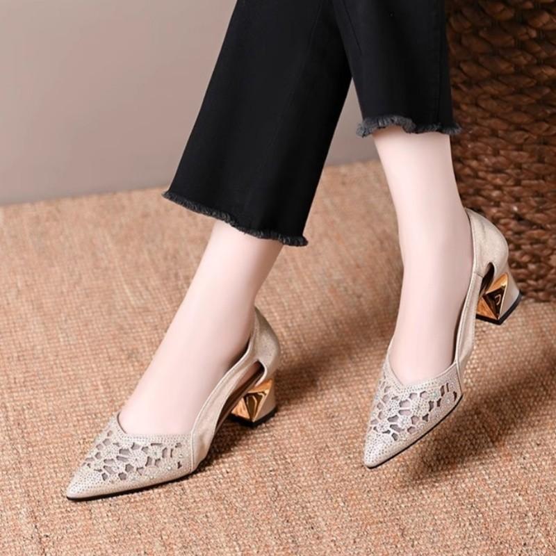 Summer New Thick-heeled Sandals Fried Street High-end Sense One-word with Bag Head Hollow High Heels