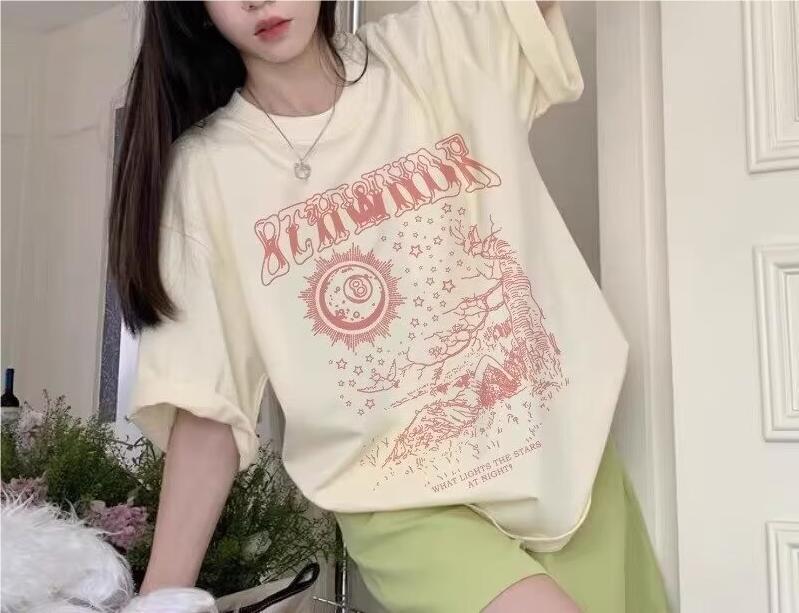 

Trendy American Abstract Print Short-Sleeve Women s T-Shirt - 2025 Summer Casual Loose Fit L абрикосовый