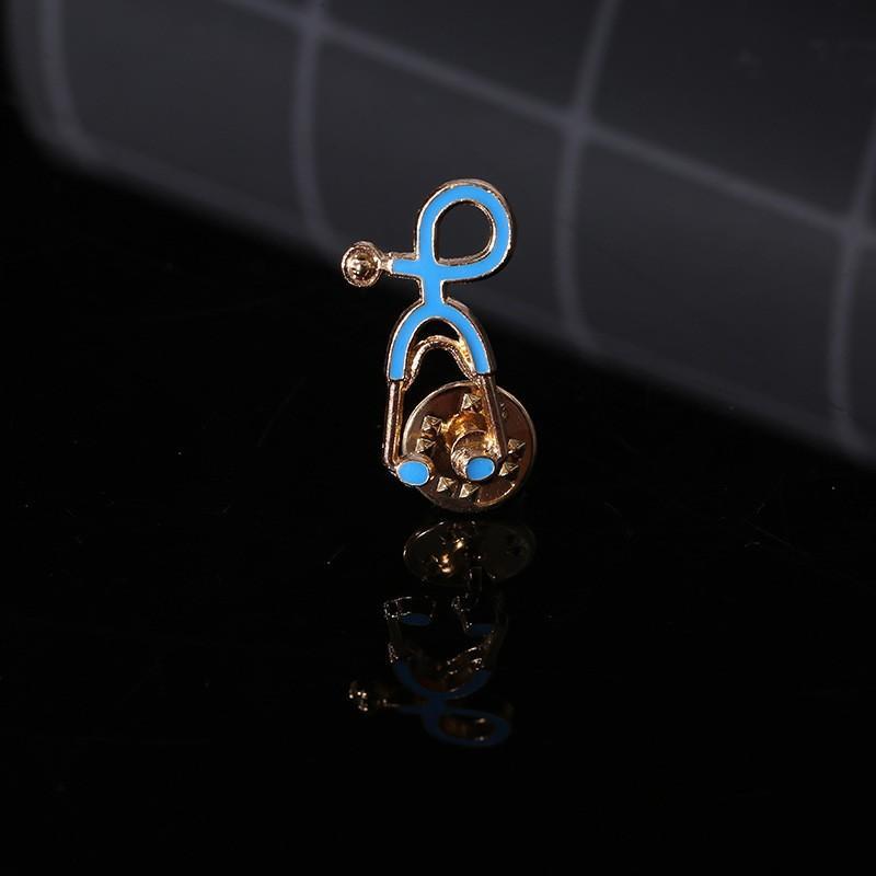 Stethoscope Enamel Lapel Pin Vibrant Multicolor Design Durable Badge for Medical Students Hospital Staff Daily Wear