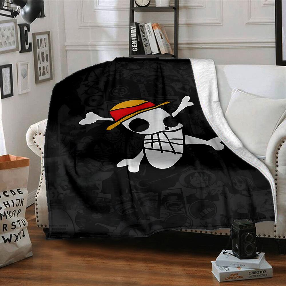 1pc ONE PIECE Skull Flannel Blanket, Soft Skin Friendly with Digital Printing, Various Sizes Available for Family, Friends, Birthday