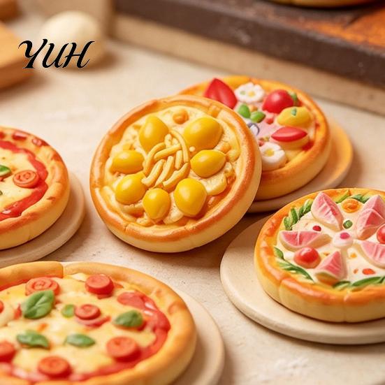 Handmade Jewelry Making Components 2Pcs Mini Resin Pizza Ornaments, Realistic Miniatures, Tiny Small Knick Knacks Food Ornaments for DIY Craft