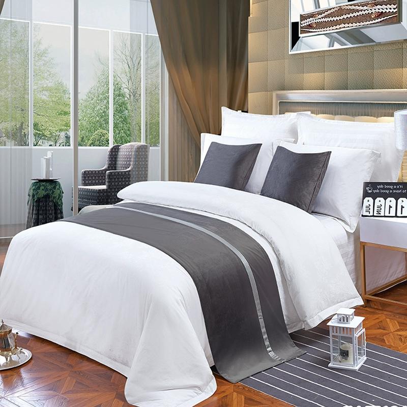 Cuvertură de pat de lux Alergări de pat Chenille Pat Drapel Aruncă Alerje Home Hotel Decor Ining Petrecere de nunta Lenjerie de pat Paturi Coada Prosop