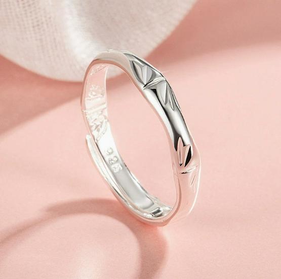 Women's Retro Bamboo Joint Ring: Ancient Chinese Style, Simple Fashion, Ideal Daily Gift