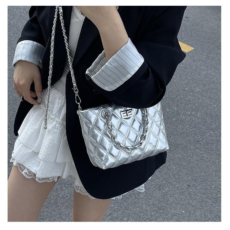 IELGY Korean Version High-End Texture All-Match Diamond One-Shoulder Bucket Bag