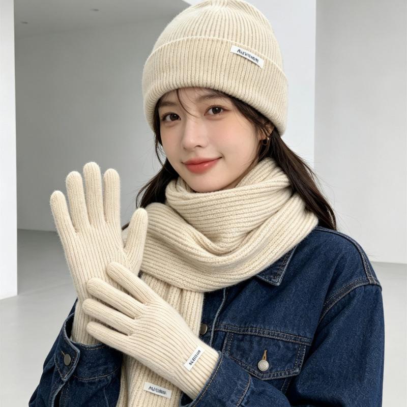 3Pcs Set Winter Hat Scarf Touchscreen Gloves Unisex Knitted Warm Beanie Neck Warmer Gloves Set For Autumn Winter Outdoor Daily Wear