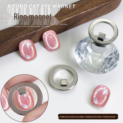 Nail art – Stencil e stampini per unghie