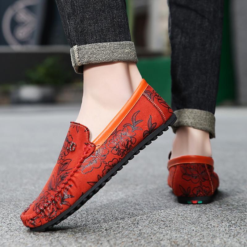 Sommer Neue Britischer Yuppie-Stil Leder Slipper Für Herren Original Design Rot Slipper Freizeitschuhe Hombre Täglich Partykleid 28CM