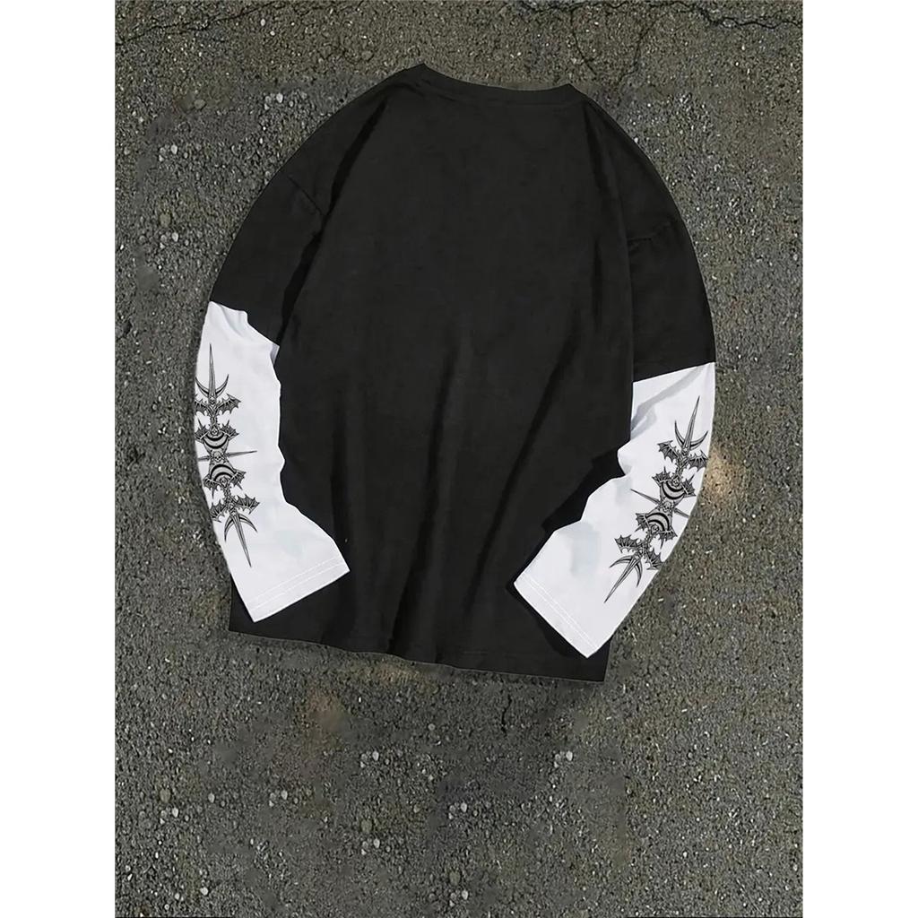 T-shirt Look 2-in-1 High Street Serie Nera, Contrasto Bianco e Nero Elementi Y2K, Manica Lunga per Coppia Stile Versatile