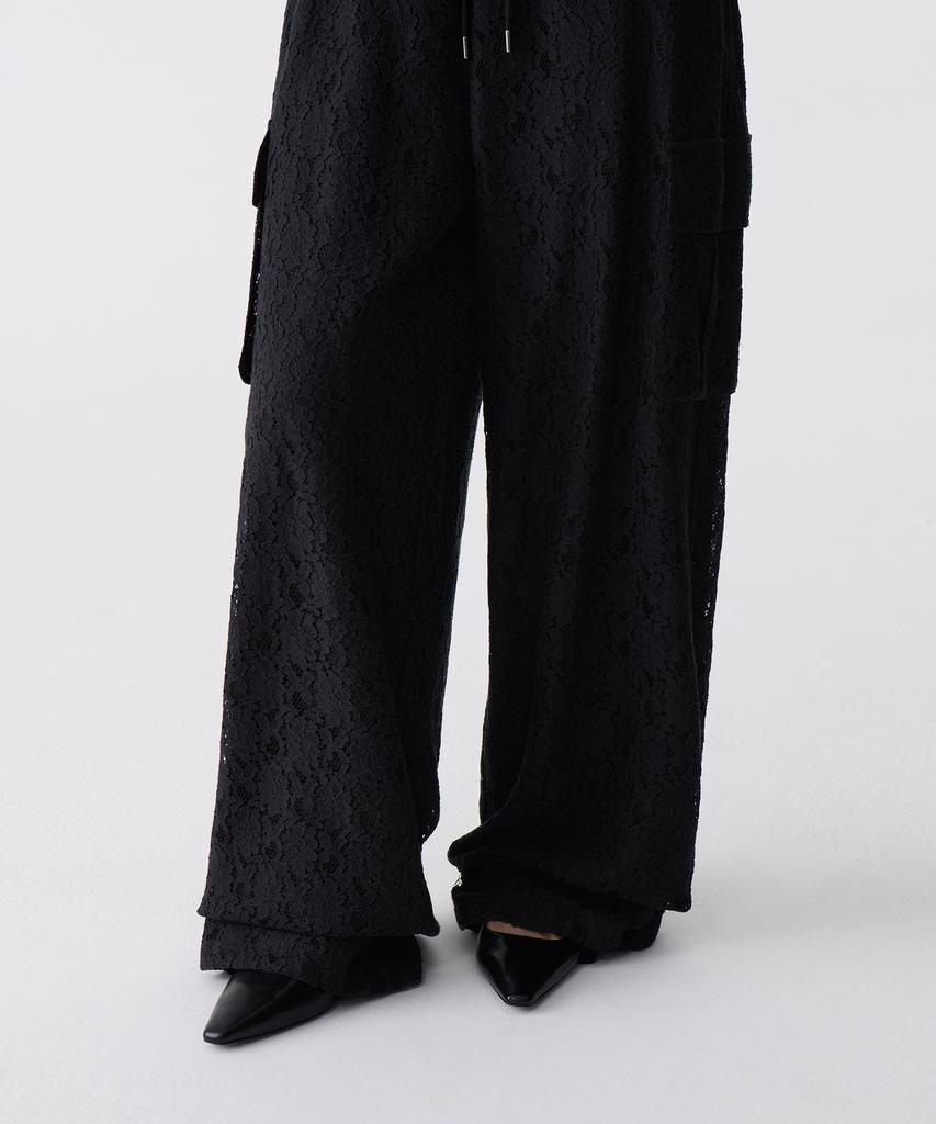 MUSINSA STANDARD WOMAN Women'S Floral Lace Wide Cargo Elastic Pants [Black]