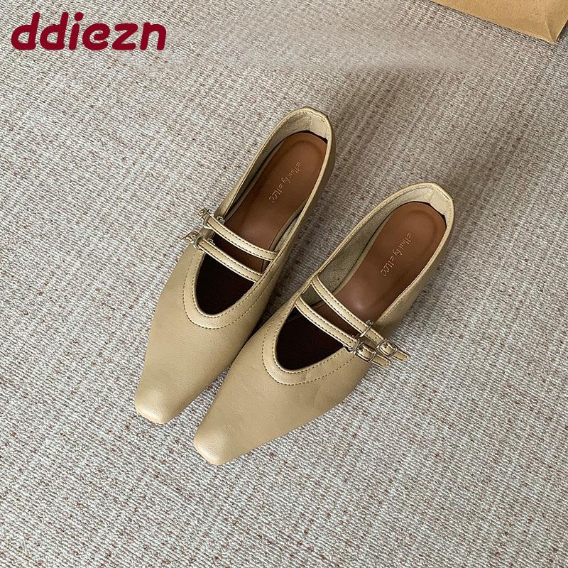 Fashion Pointed Toe Fashion Buckle Strap Women Mary Janes Shoes With Height Increasing Female Shallow Footwear Ladies Flats Shoes