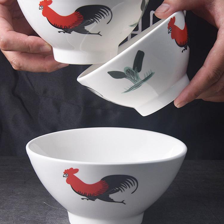 Retro Classic Rooster Design Multi-Purpose Bowl: Perfect for Soup, Noodles, Rice, and More!