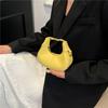 Street Style Pu Chain Moon Bag With Zipper Closure For Daily Use