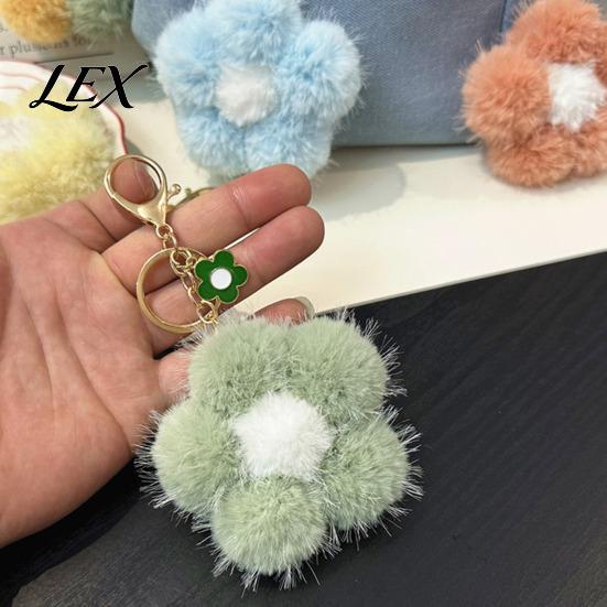 Backpack Keychain Plush Flower for Backpack, Fuzzy Floral Keyring Girls Bag Charm, Women Handbags Decorative Accessory Lightweight Charm