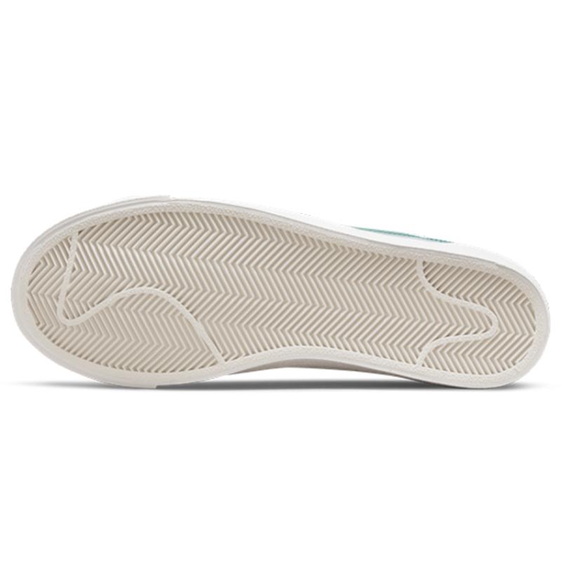 Nike Blazer Low 77 'White Green' Women's Sneakers Skateboard Shoes DC4769-112