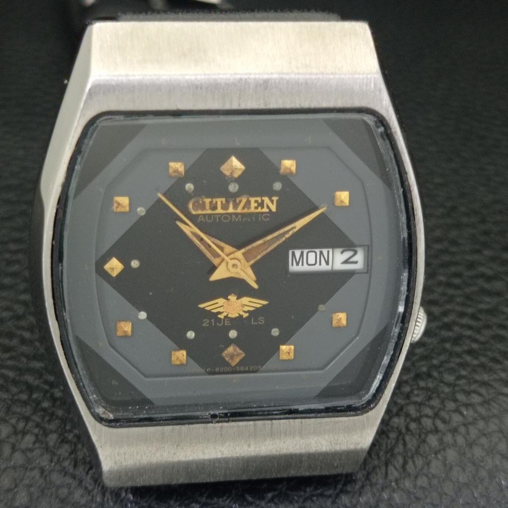 JAPAN VINTAGE CITIZEN AUTOMATIC 8200 MENS ORIGINAL DIAL WATCH A702147-5 R208-a702147