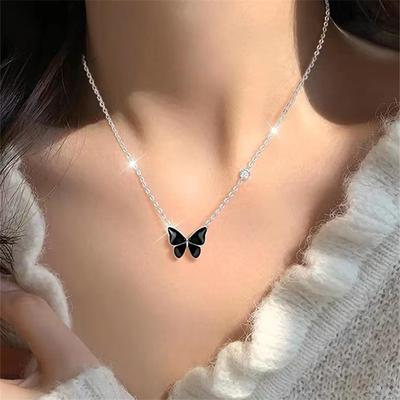 New Fashion Trend Unique Design Exquisite Temperature Color Changing Butterfly Necklace Women Jewelry Party Gift