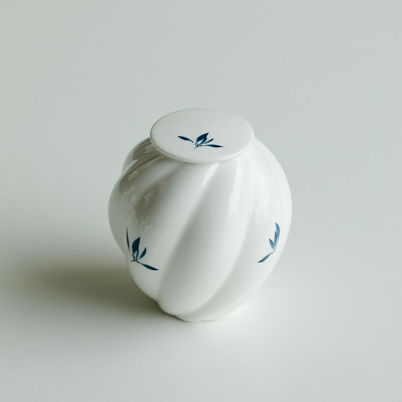 Chinese Handmade Ceramic Tea Caddy Orchid Pattern Sealed Porcelain Tea Jar Spices Coffee Containers Portable Tea Boxes Teaware