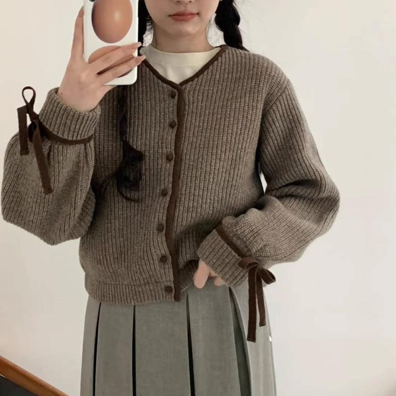 

Retro high-end knitted cardigan women s early autumn autumn sweater women s jacket short top one size fits all темно-коричневого