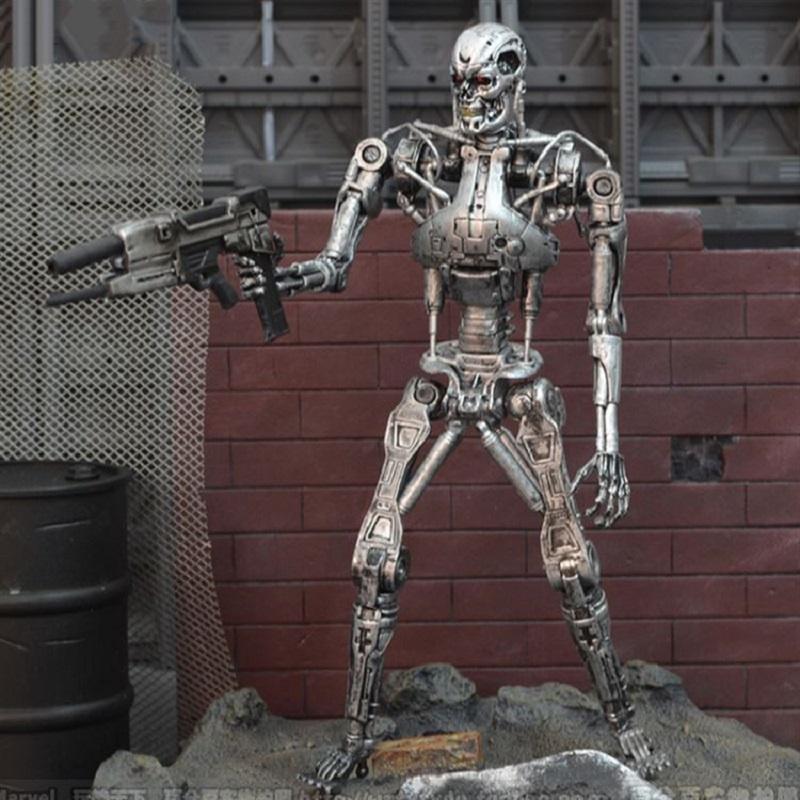 Premium Quality Terminator Endoskeleton T-800 Action Figure With Plasma Rifle New In Box
