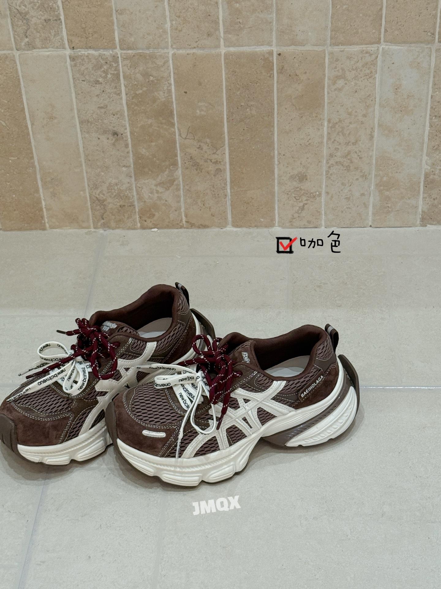 

Кожаные модные кроссовки на платформе в стиле «папины», женские 2025 осень, новинка, с небольшой прибавкой роста, универсальные сетчатые повседневные спортивные туфли 39