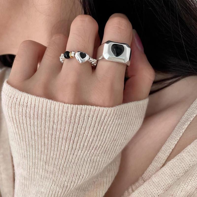 Stylish Black Agate Heart Ring For Women With Simple Elegant Design Adjustable Size