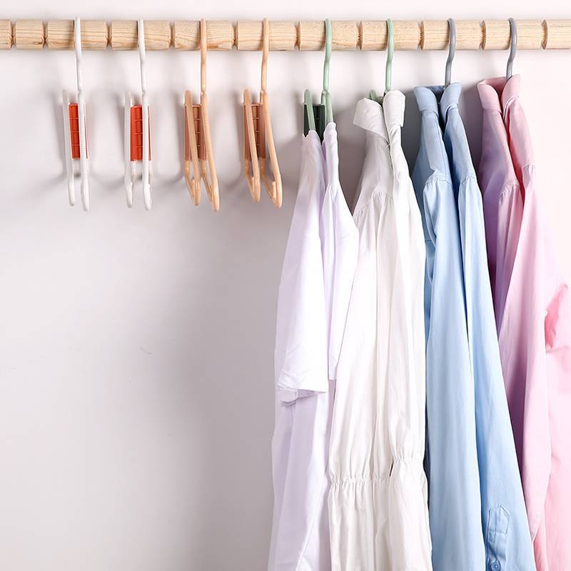 Plastic Foldable Hangers Portable Folding Clothes Travel Supplies Household