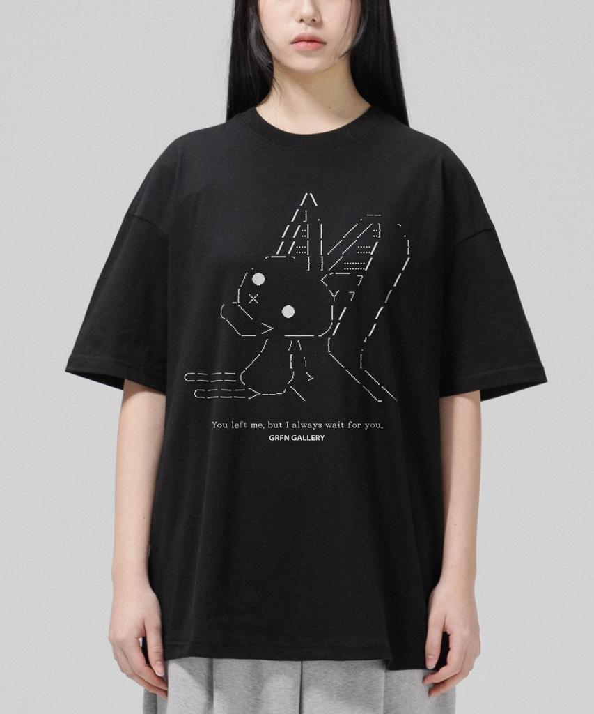 Geulaenpini Lonely Rabbit Oversized Short Sleeve T-Shirt - Black