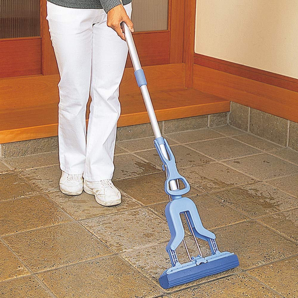 Azuma Super Absorbent Super Squeezing Wiper a Retractable Sponge Wiper with Amazing Simply Pull the Lever for Easy 27cm Wiping Total AZ259 Industries'