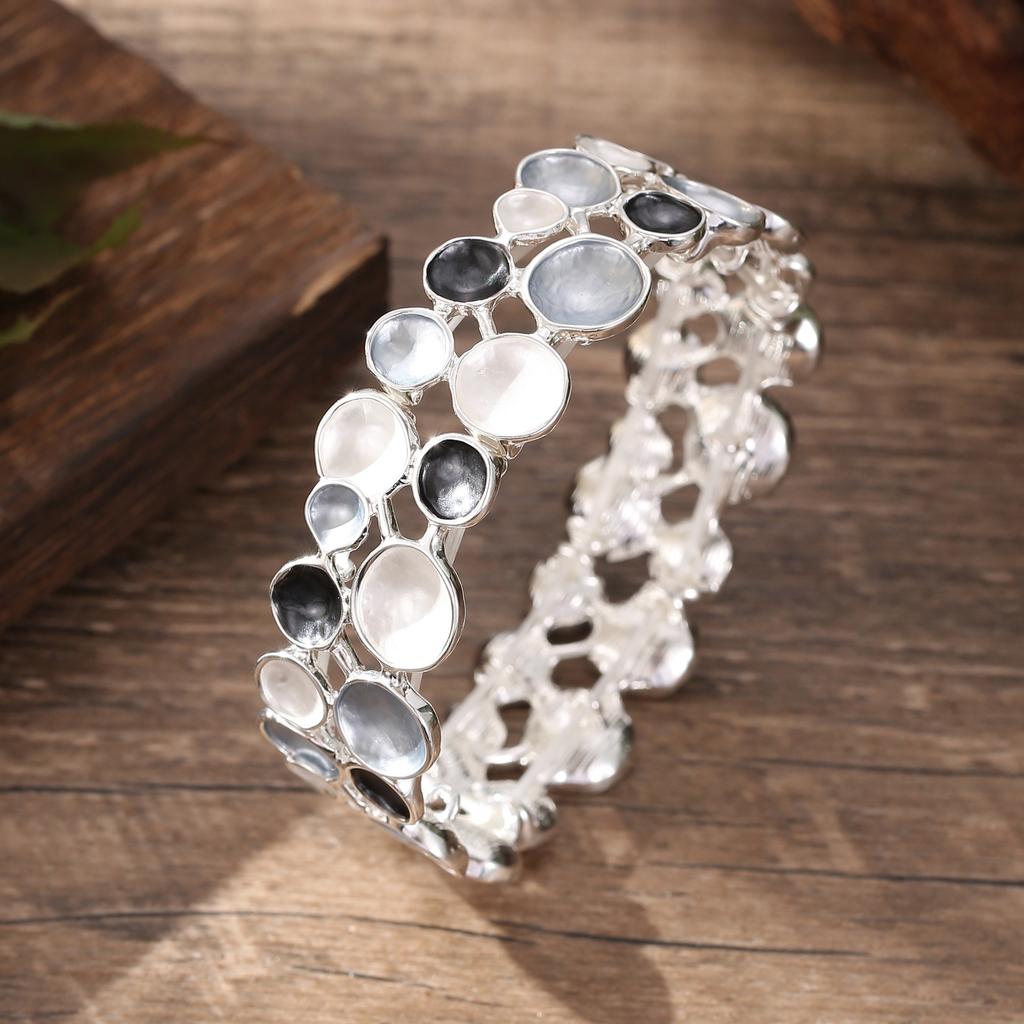 New Color Painting Oil Geometric Round Flower Elastic Bracelet, Fashionable Women's Versatile Petal Bracelet