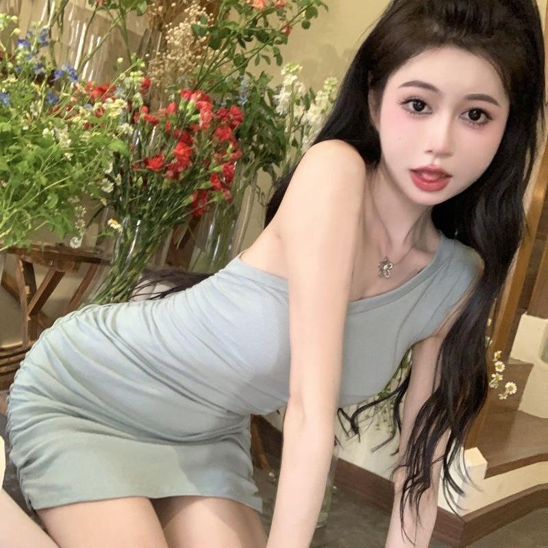 Spice Girl Style Design Sense Slant Shoulder Sleeveless Dress Women's Summer Korean Sexy Skinny Versatile Hip Wrap Skirt