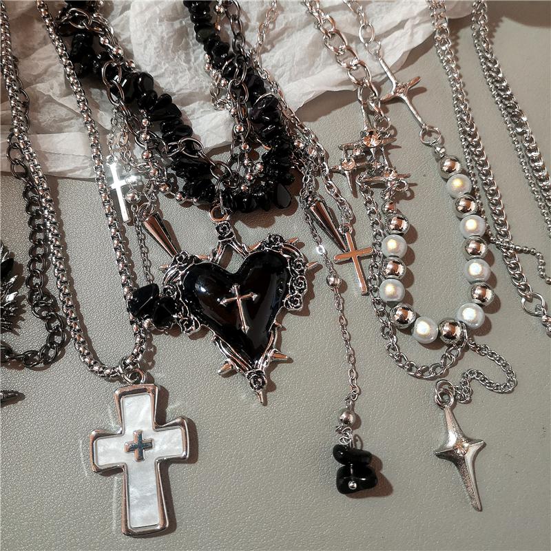 Gothic Dark Style Metal Wings Star Cross Thorny Heart Pendant Necklace Y2K Personalized Creative Punk Women Men Charm Jewelry