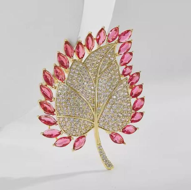 1pc Chic Maple Leaves Brooch for Women Men Rhinestone Plant Brooches Pins Jewelry Trendy Accessories Gifts