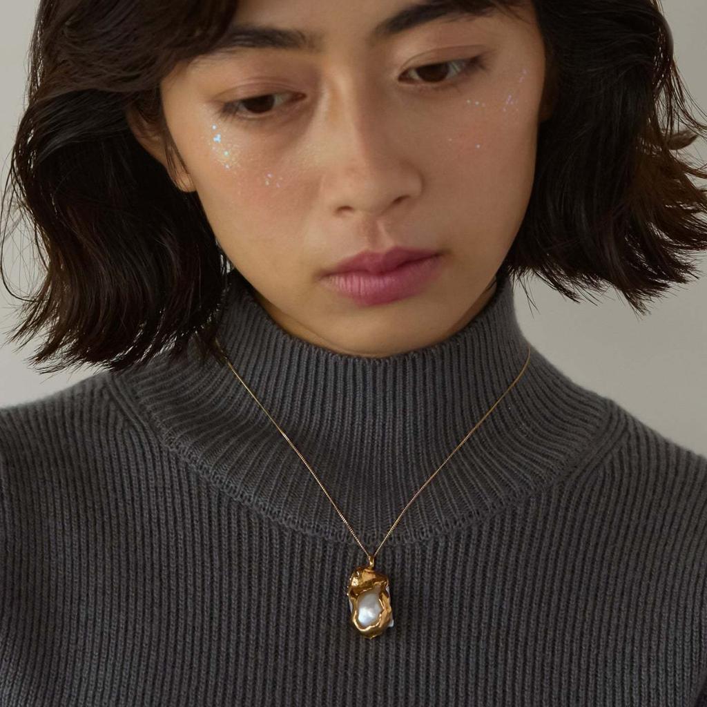 Vintage Special-Shaped Pendant Necklace Natural Baroque Pearl High-End Style Neck Jewelry Women