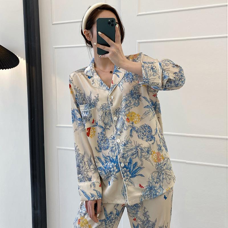 Leichter Luxus Frühling und Sommer Neu Seidiges Pyjama-Set Damen Monet Blume High-End Langarm-Cardigan Loungewear Set