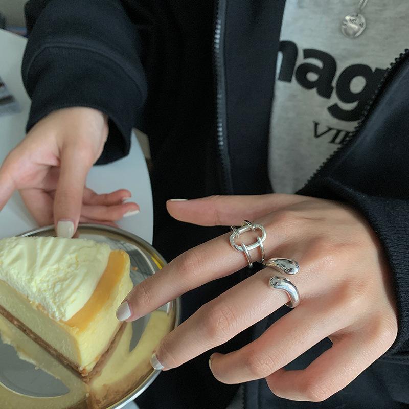 Retro Chic Hollow Design Open Ring For Women In 925 Sterling Silver Fashion