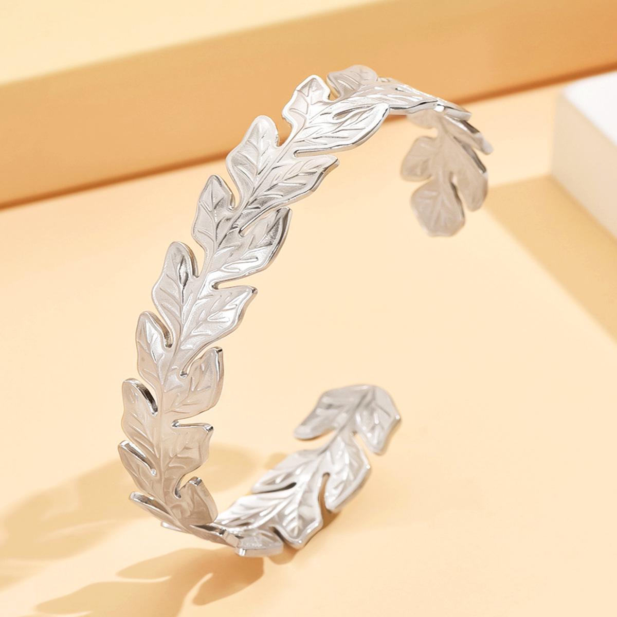 18K Gold Leaf Stainless Steel Open Bangle for Women with Vacuum Plating