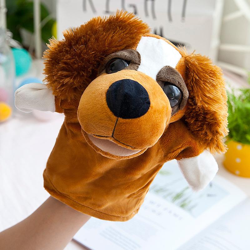 A variety of animal hand puppets parent-child toys have active mouths and fashionable styles