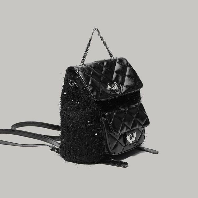 

2025 Осень Зима Новая Классическая Нишевая Женская Сумка Сумка на Цепочке с Бриллиантами Высококлассное Ощущение Рюкзак Модная Универсальная Сумка Black backpack