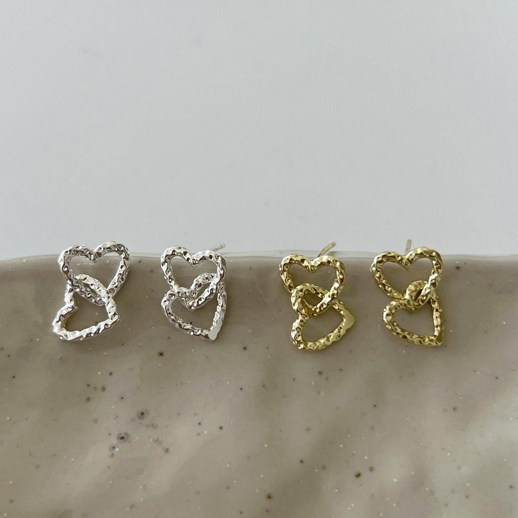 Silver Needle Love Stud Earrings: Elegant, Versatile, and Chic for Commuting Women