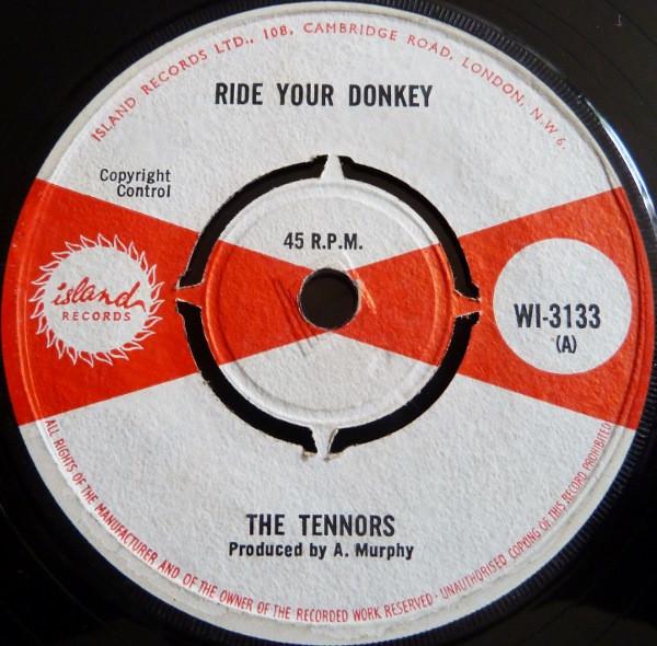 

7-дюймовая пластинка TENNORS Ride Your Donkey WI3133 Island Records UK Регги Ска Даб Б/у