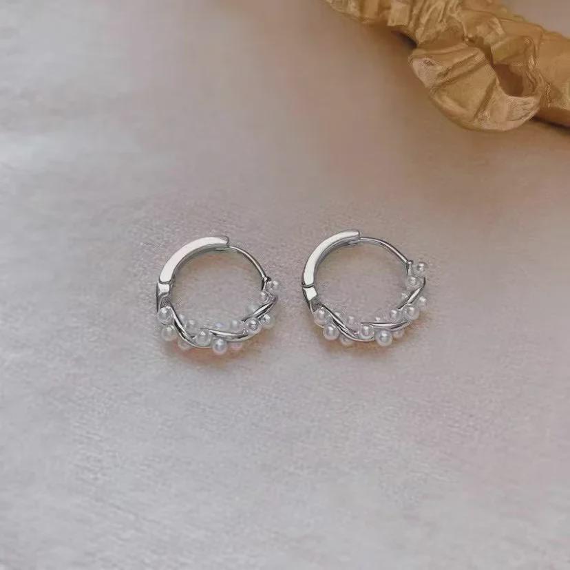 925 Silver Needle Pearl Earrings - Retro Korean Style, High-End, Light Luxury, Ins Inspired.