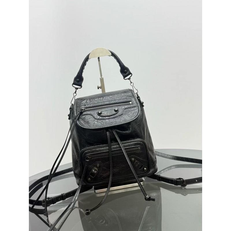 Parisian Trend Backpack Genuine Leather Rivet Motorcycle Bag Unisex Large Capacity Commuter