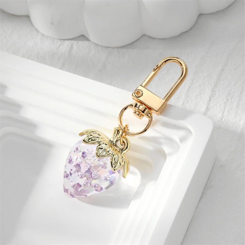 New Colorful Strawberry Keychain Keyring Stylish Pendant Keychains Keyrings Ornament Backpack Pendants Gift for Jewelry