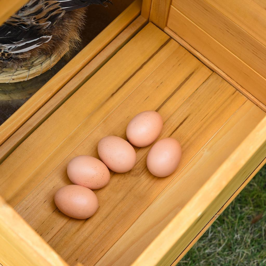 Dwarf chicken coop with run and brooder. Weatherproof sealed fir wood. Asphalt roof. Yellow+Green