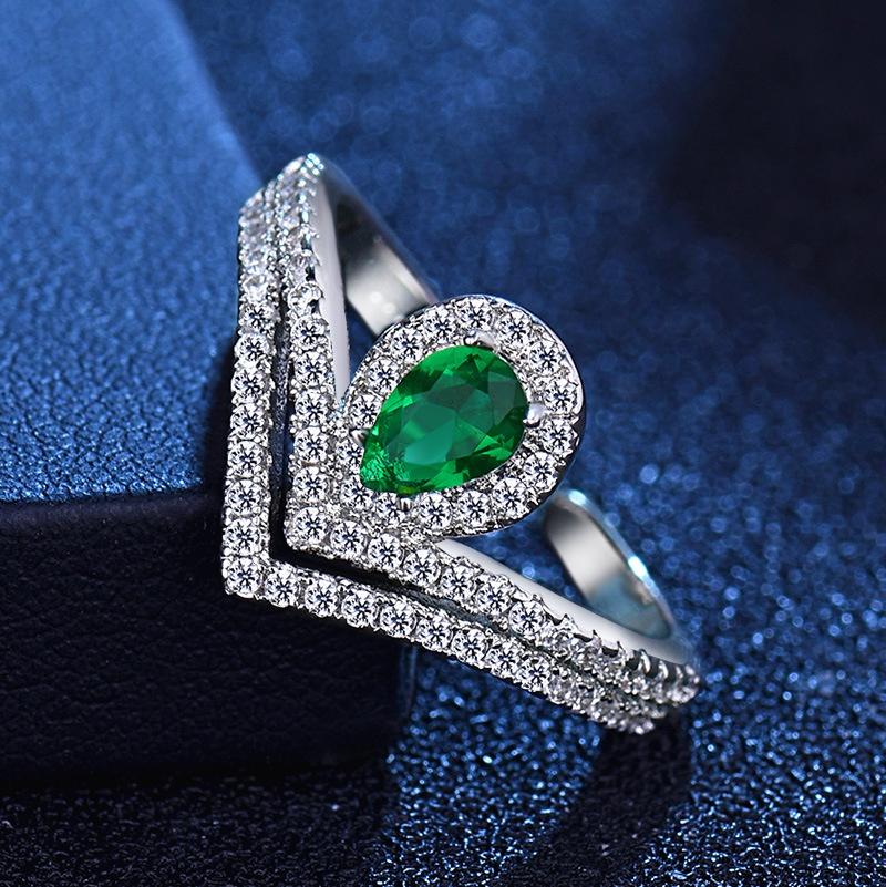 Personalized Blue Sapphire And Emerald Moissanite Ring Fashionable And Adjustable Copper Ring For Women