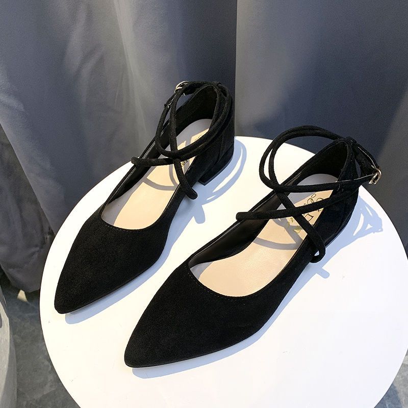 

Black pointed single shoes women s spring new versatile straps light mouth low heel gentle evening shoes 34 чёрный