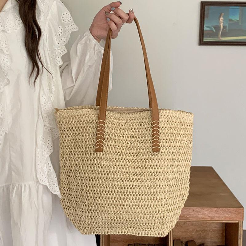 Korean Commuter Large Capacity Straw Woven Shoulder Bag Female Simple Summer Beach Vacation Handmade Basket Bag Travel Tote Bag